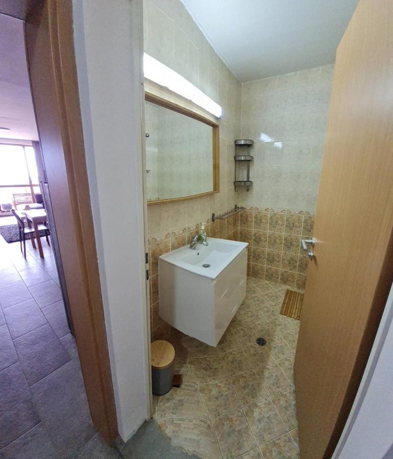 Port Natura Apartment Varna Buitenkant foto