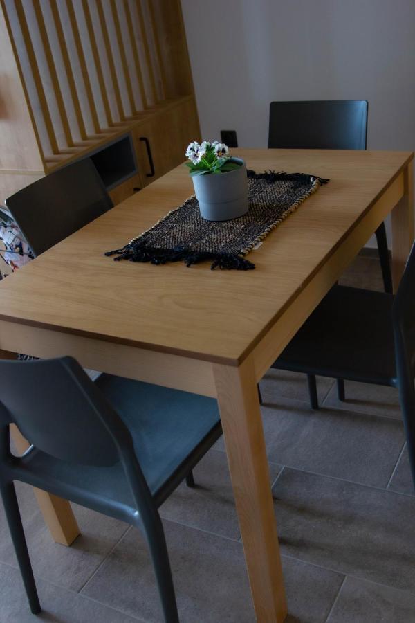 Port Natura Apartment Varna Buitenkant foto